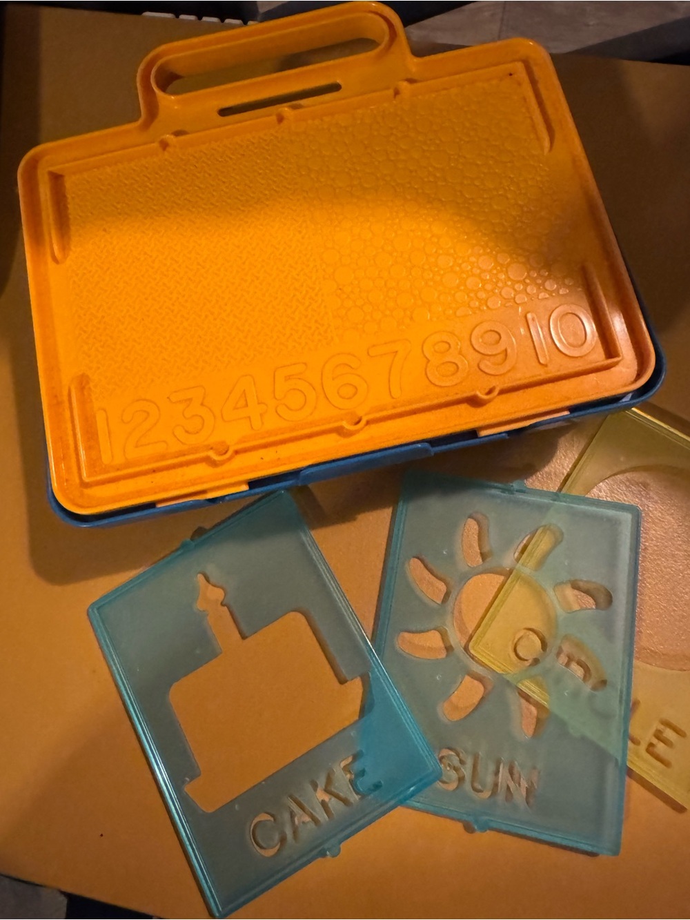 Vintage Tupperware TupperToys stencil art set and carrying case
